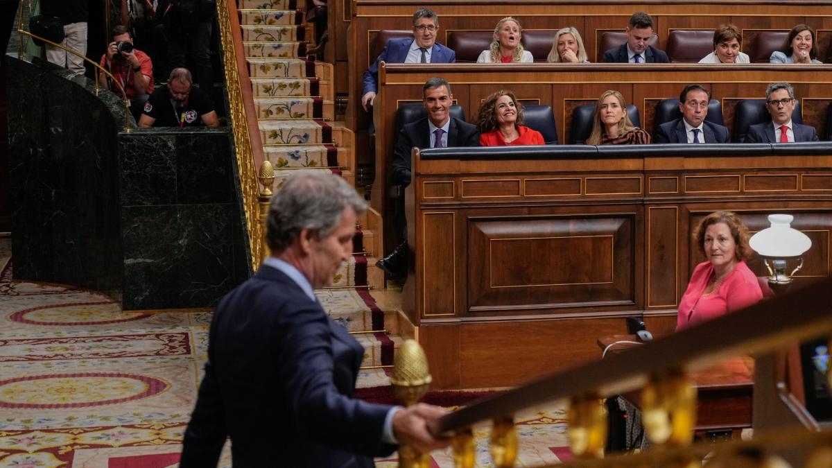 Sánchez supera l’impasse e mantiene per ora la maggioranza su Feijóo.