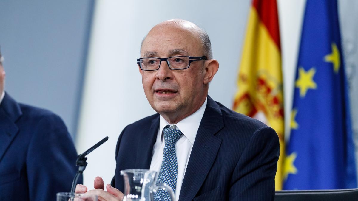 O Ministério Público suspeita que Montoro usou testas de ferro para esconder dinheiro.