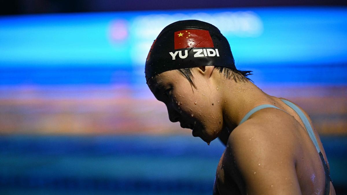 World Aquatics gaat toekomstige Yu Zidi mogelijk weren: “We hadden nooit gedacht dat een 12-jarig meisje zo zou zwemmen.”