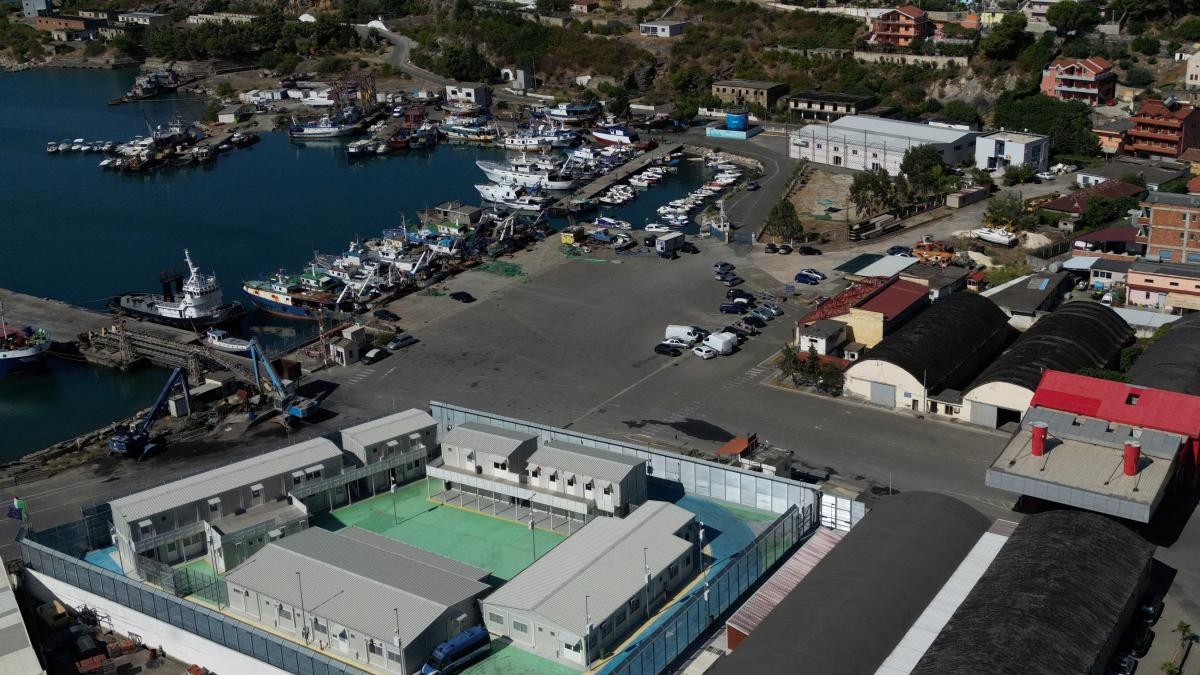 Spain increasingly alone against immigration return centers