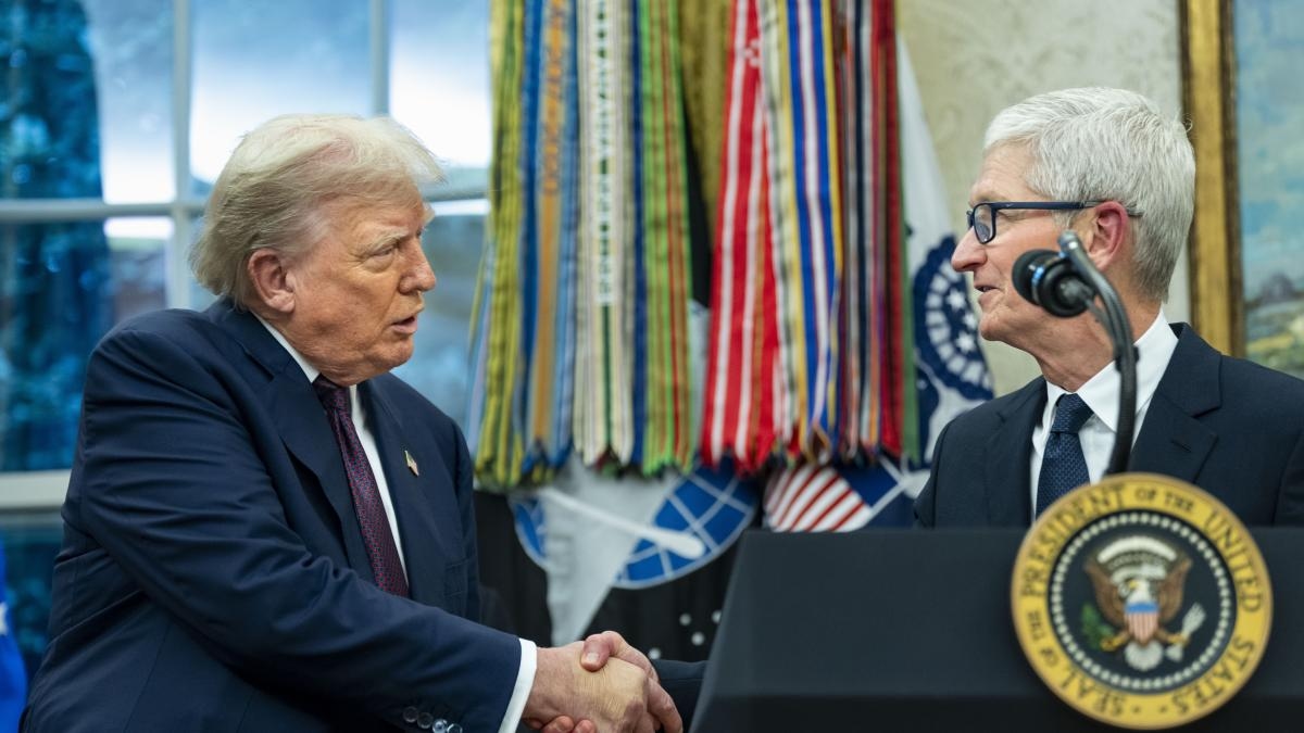 Trump dreigt met 100% importheffingen op chips en halfgeleiders, tenzij ze in de VS zijn gemaakt.