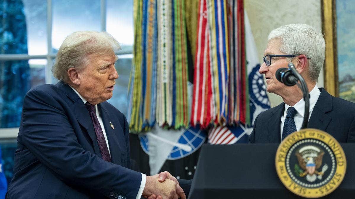 Trump dreigt met 100% importheffingen op chips en halfgeleiders, tenzij ze in de VS zijn gemaakt.