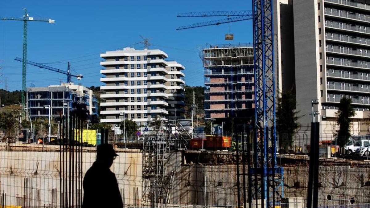 Apartment development is stagnating and only covers 20% of current demand.
