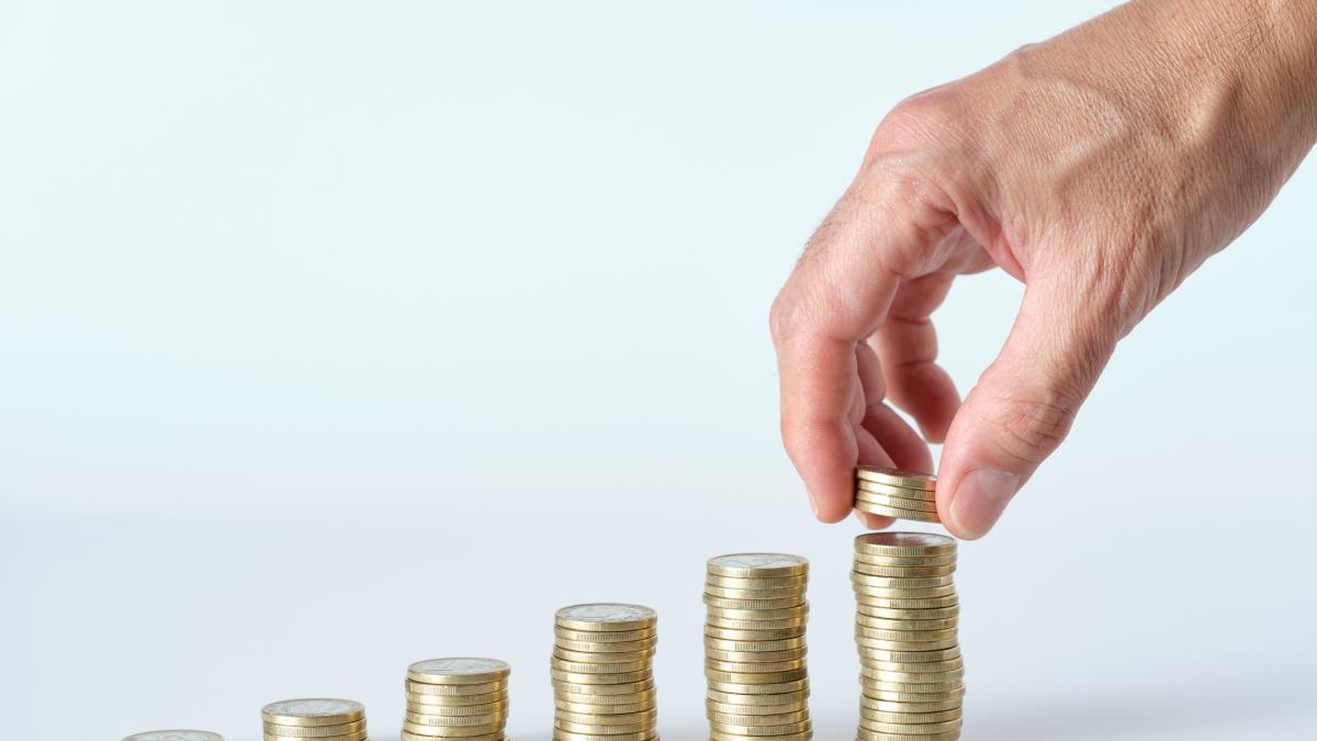 Aumentan las familias que necesitan refinanciar deudas
