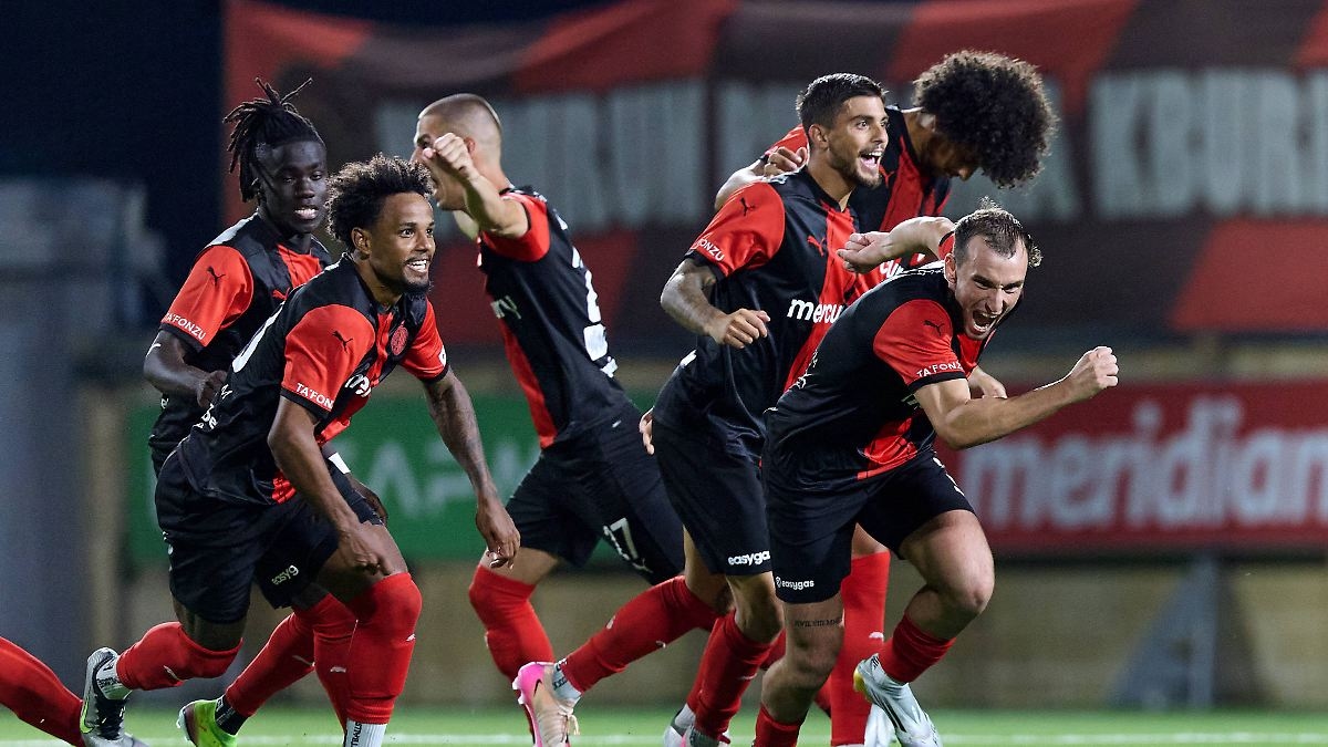 Suspense eterno nas eliminatórias: anões do futebol estabelecem recorde na Liga dos Campeões