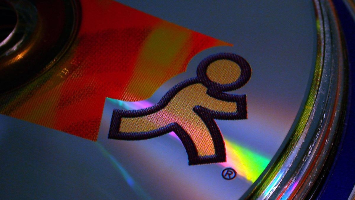 O que foi isso de novo?: AOL encerra acesso discado à Internet via modem e ISDN