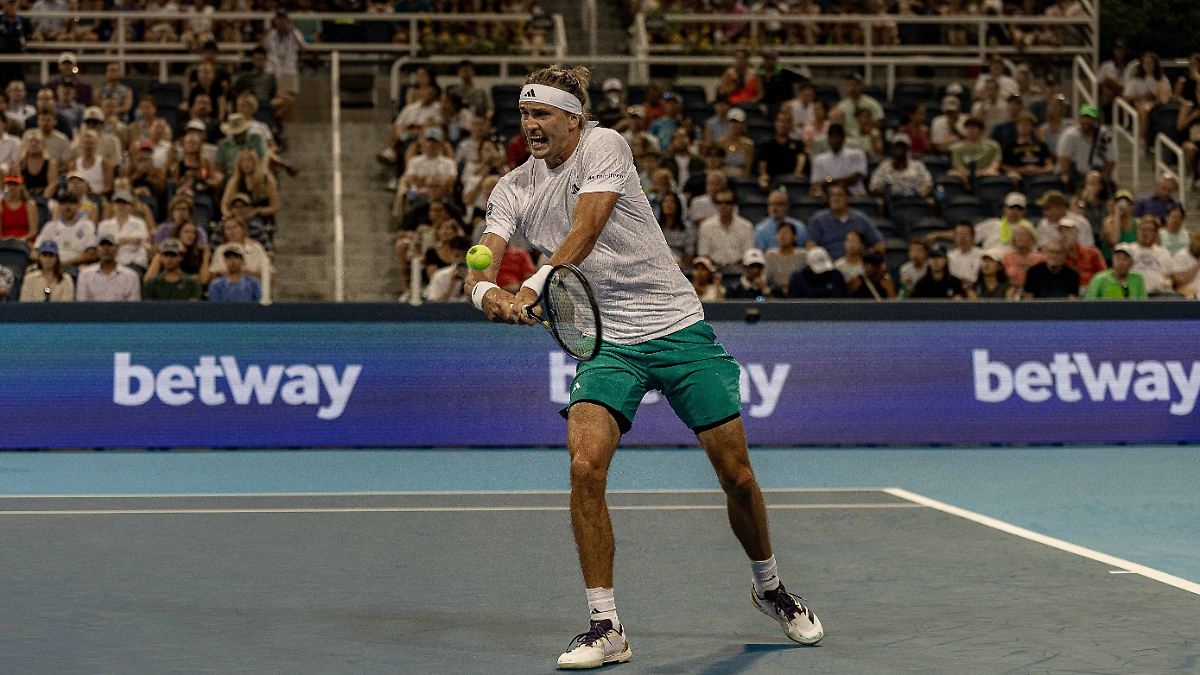 Stadion in Cincinnati ontruimd: onweer verstoort sterke Zverev-race