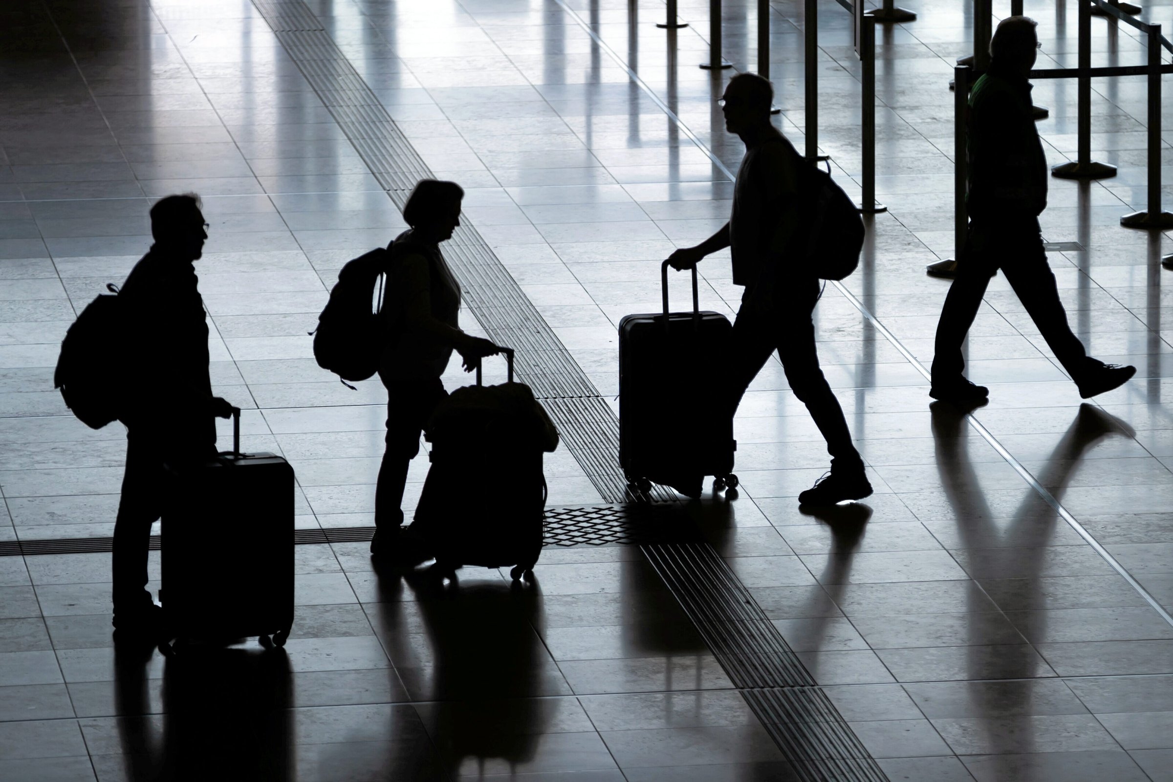 Bagages | Imposition de valises à roulettes : une diatribe sur les trolleys