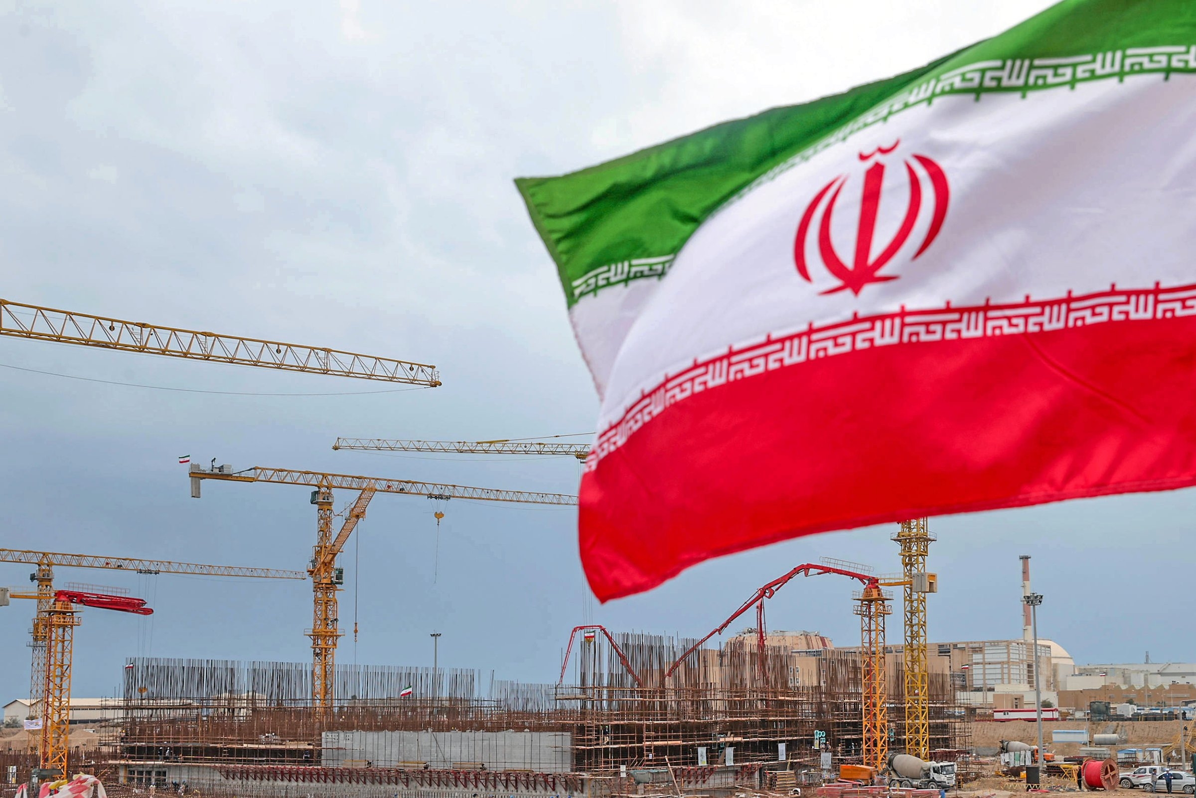 Programa nuclear iraní | Actividades nucleares secretas de Irán