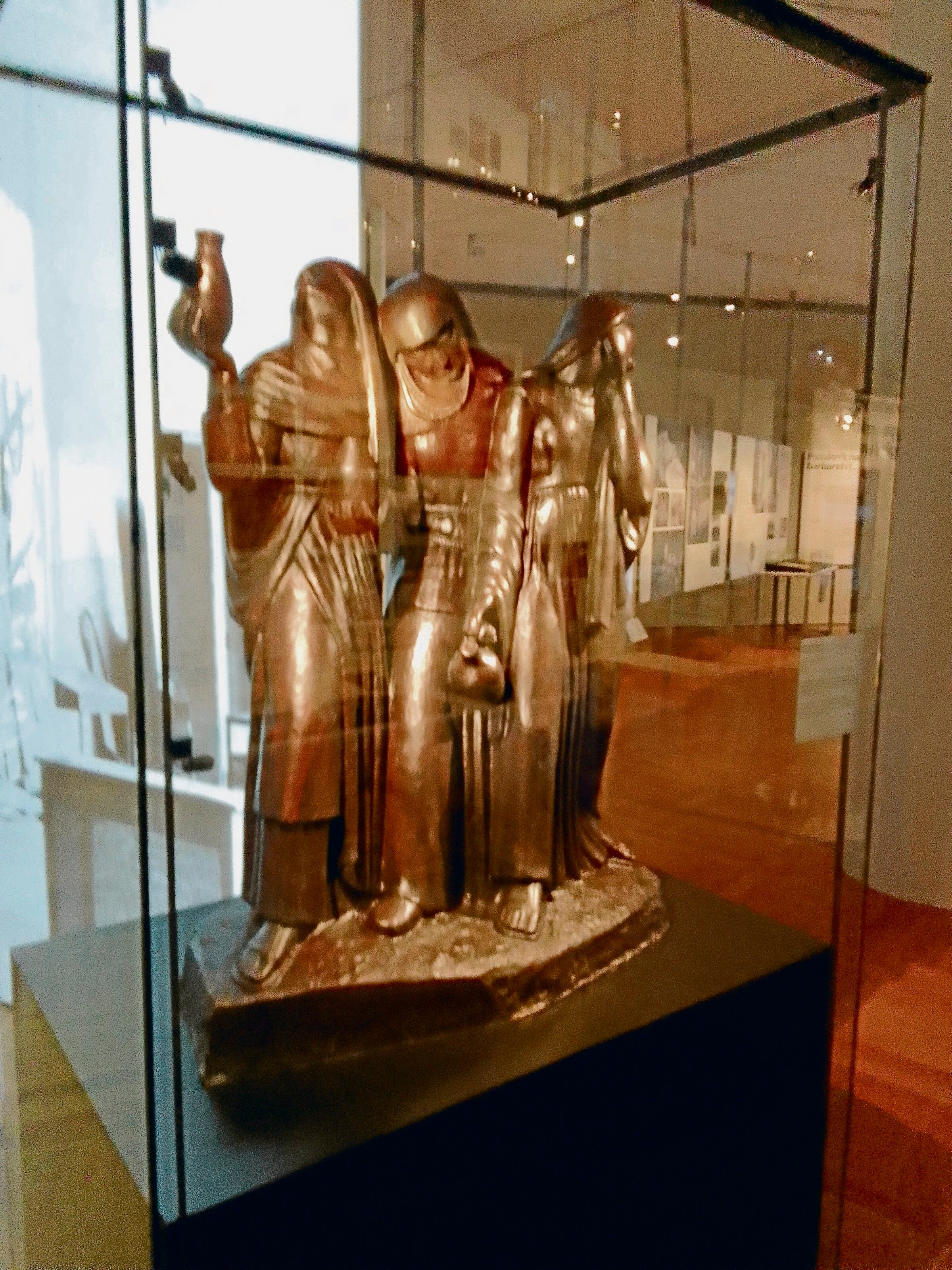 Crímenes nazis | "Exhibiendo la violencia" en el Museo Alemán de Arte Moderno de Berlín: Recuerden, recuerden...