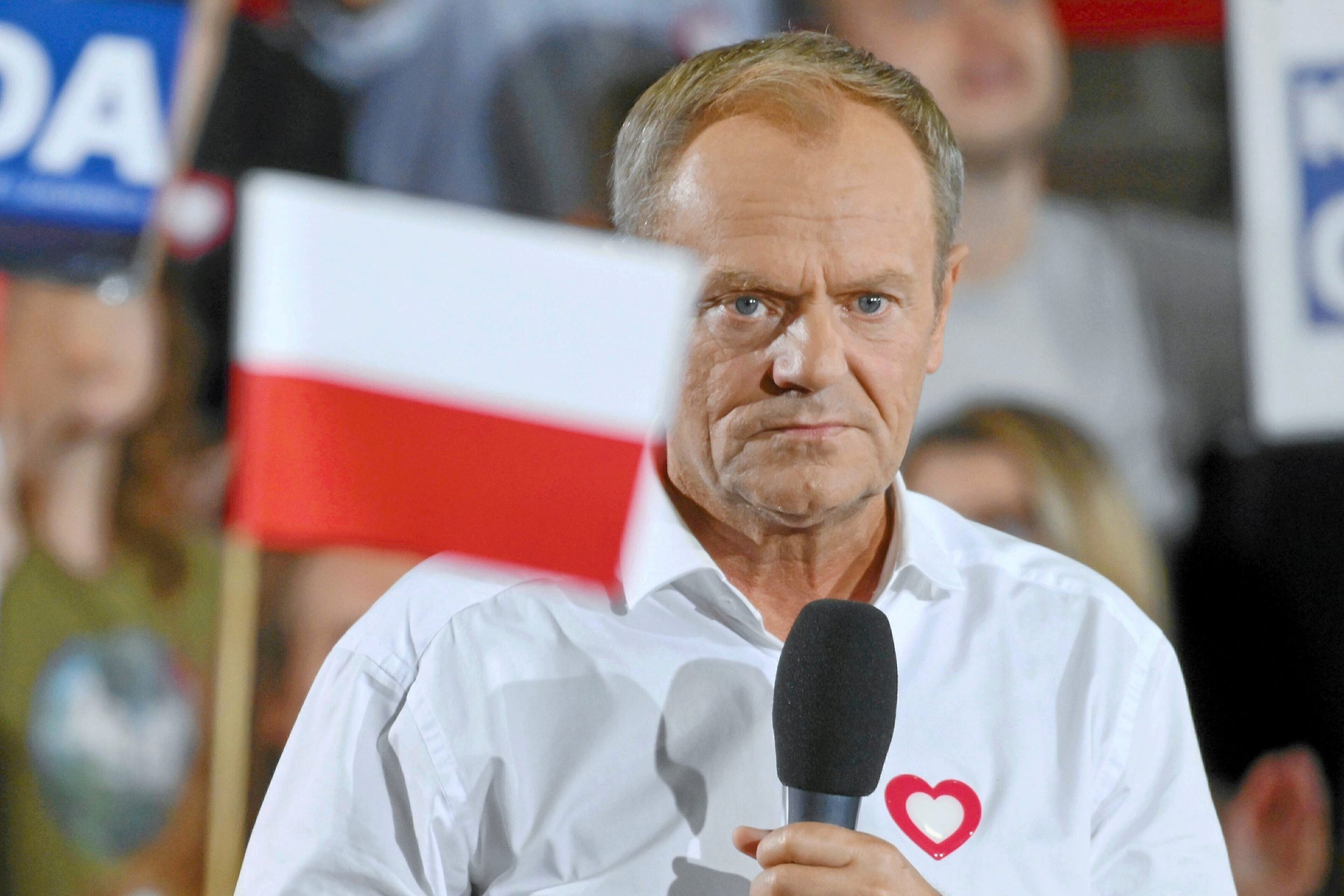 Polonya | Donald Tusk güven oylamasından sağ çıktı