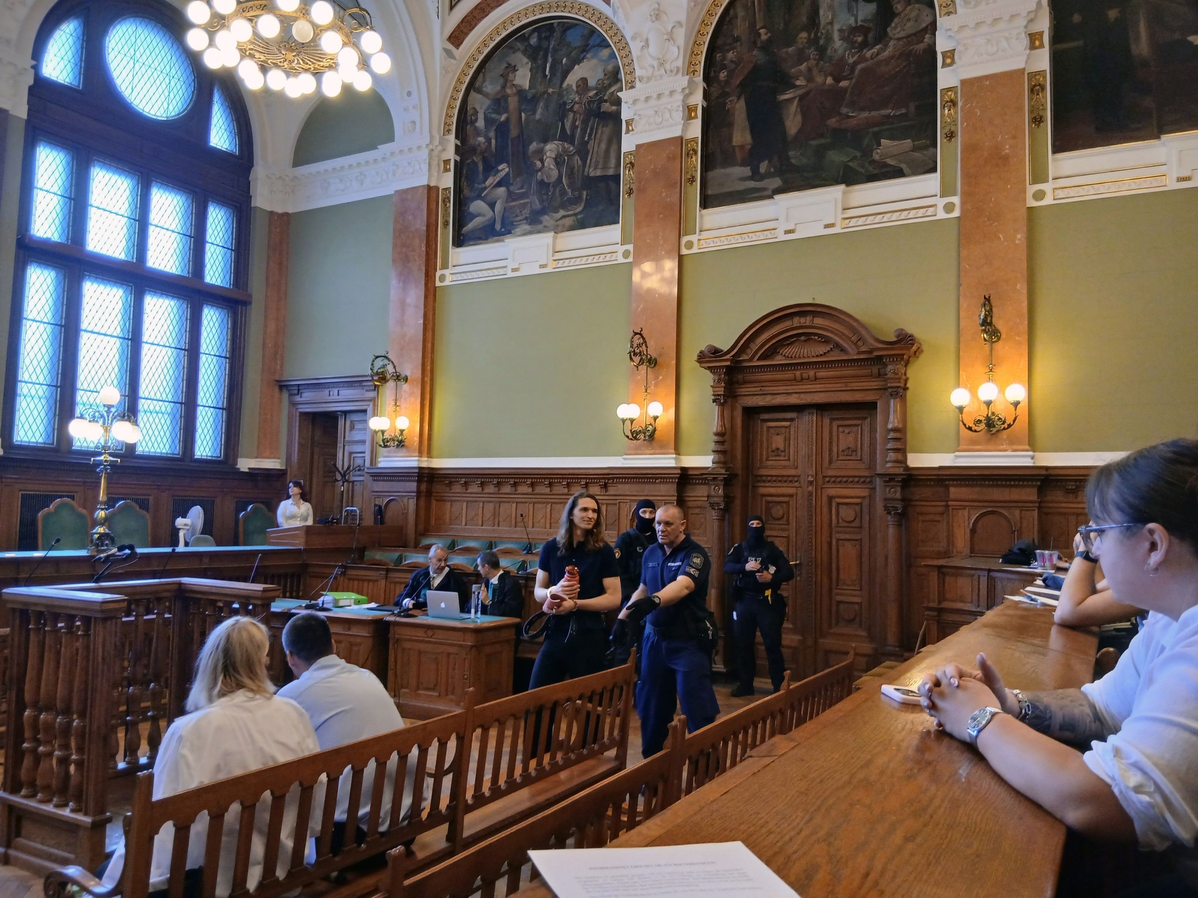 Budapest Complex | Budapest court denies defendants' hunger strike