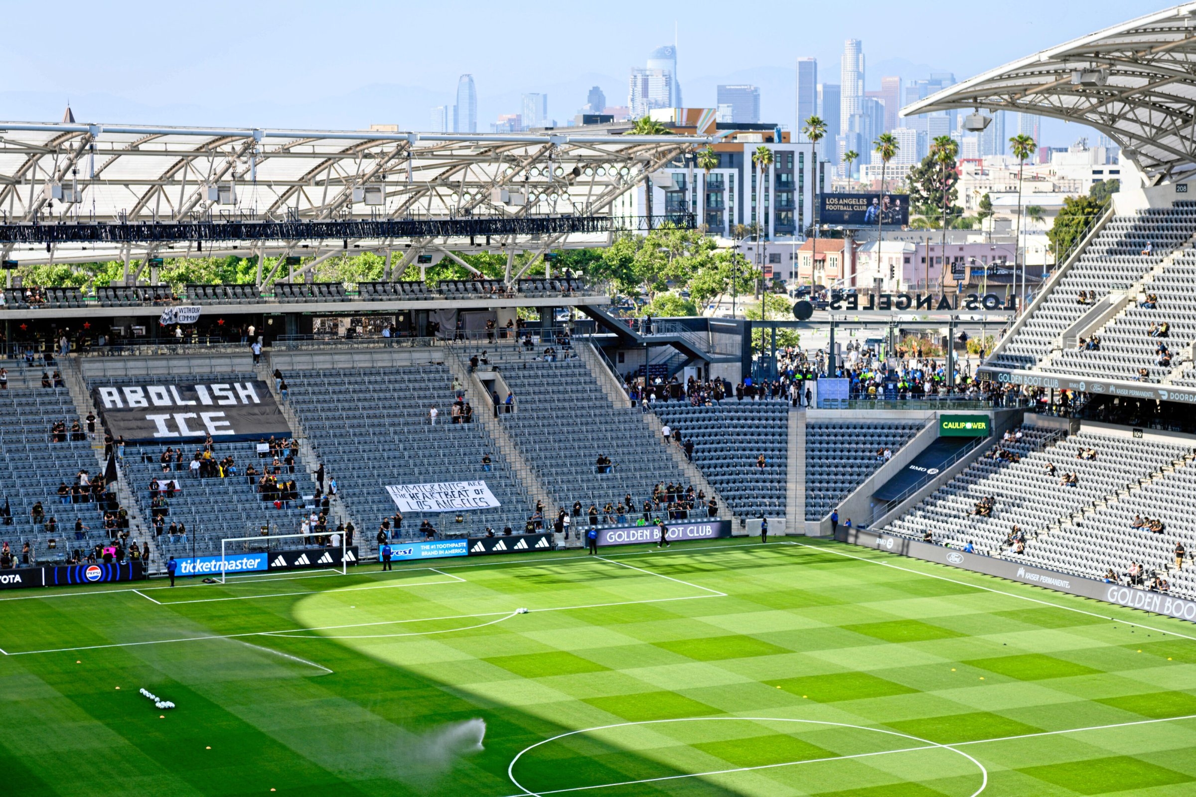 Copa do Mundo de Clubes | Futebol da FIFA e a política de Trump: Los Angeles em disputa