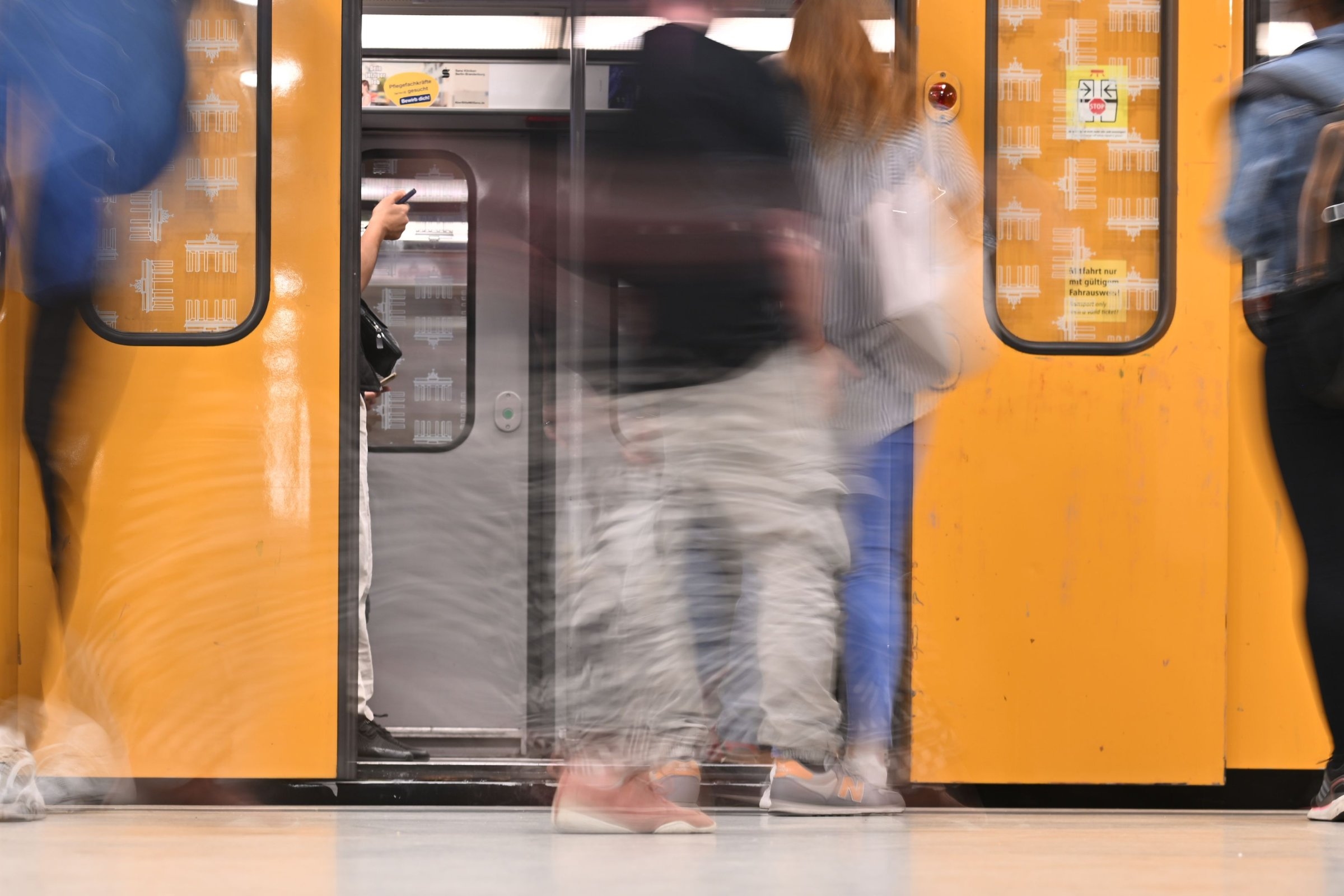 Bezpieczeństwo wewnętrzne | Ogrodzenie w Görlitzer Park: symboliczna polityka Senatu Berlina