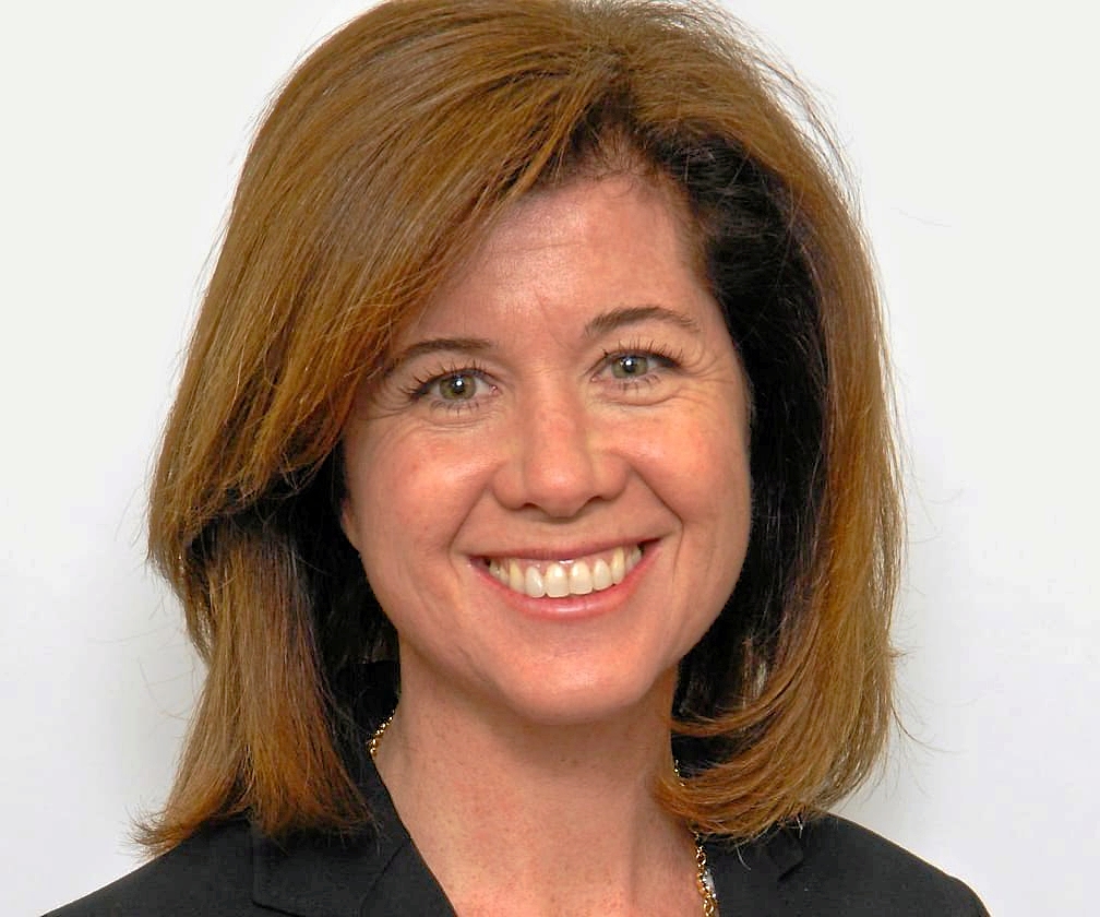 Elizabeth MacDonough | Senadora estadounidense frena gran parte de la reforma fiscal de Trump