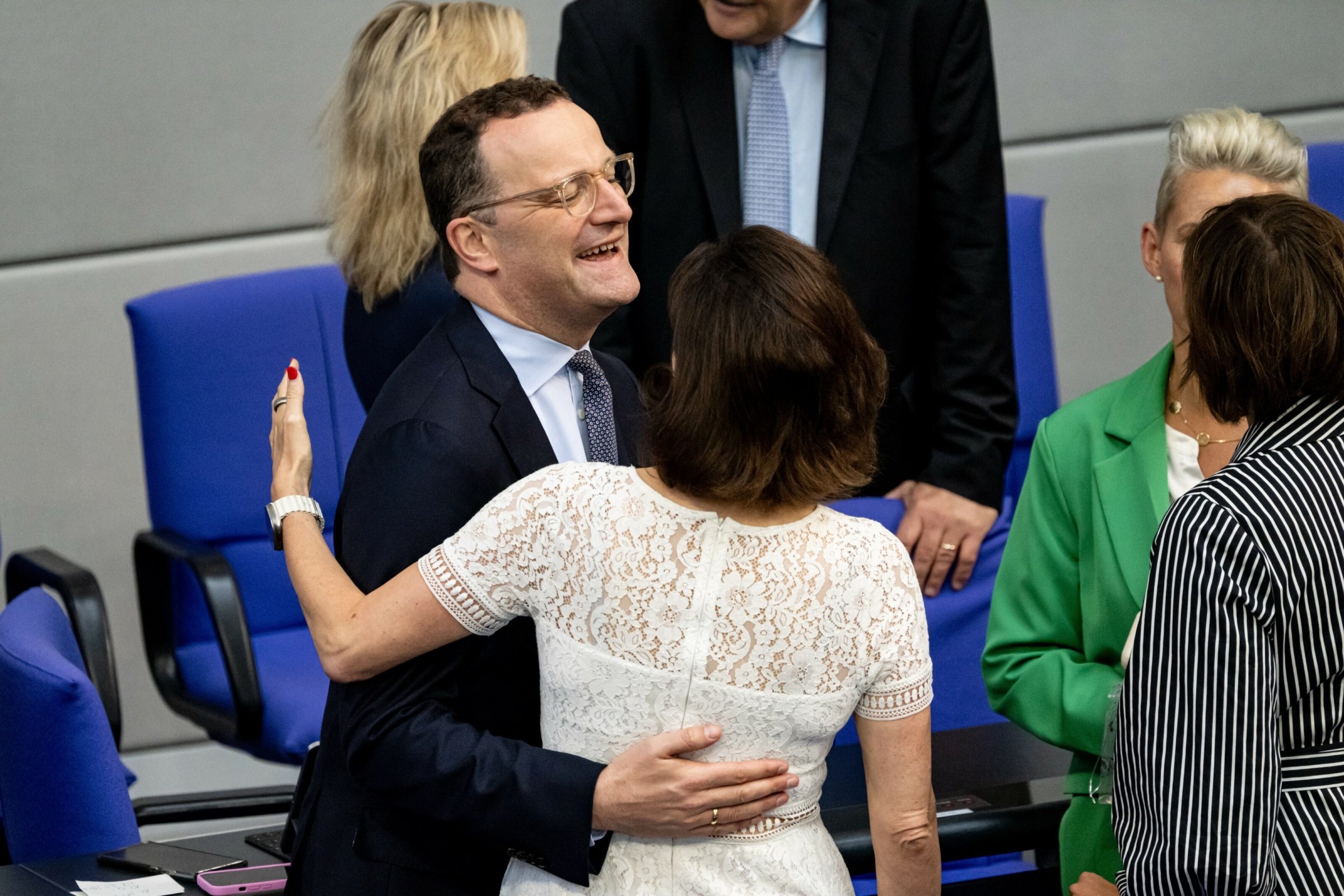 Mesures liées au coronavirus | La mascarade de Spahn