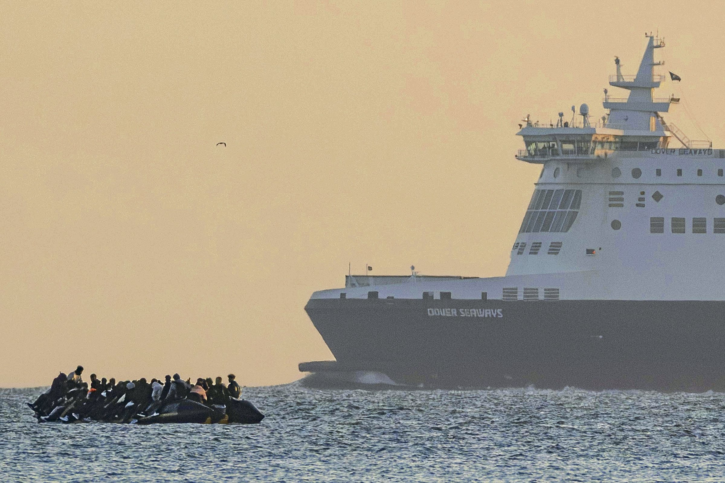 Migrationsabkommen | Migrationsabwehr: Eskalation im Ärmelkanal