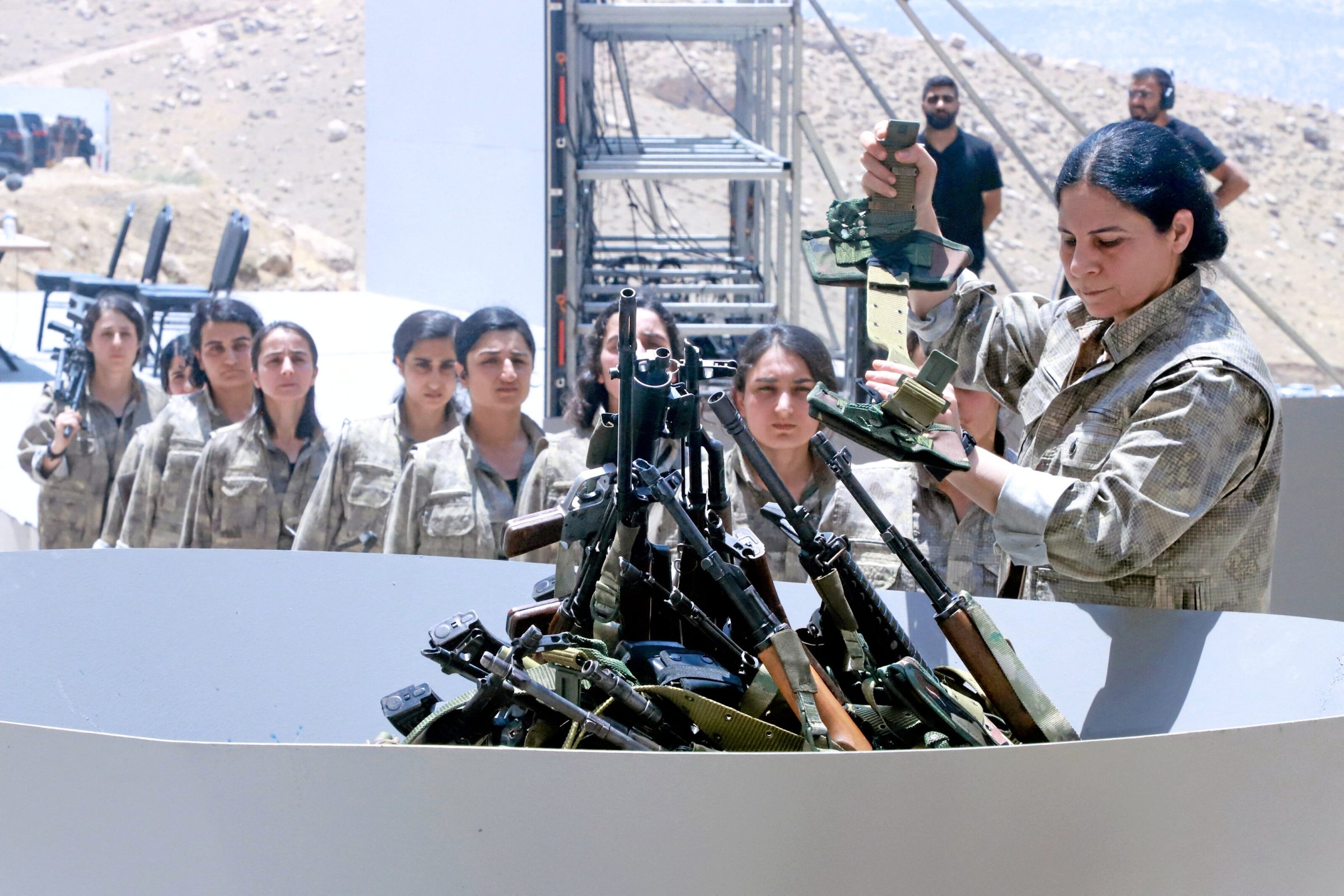 Kurdistan | PKK leistet Öcalans Aufruf Folge