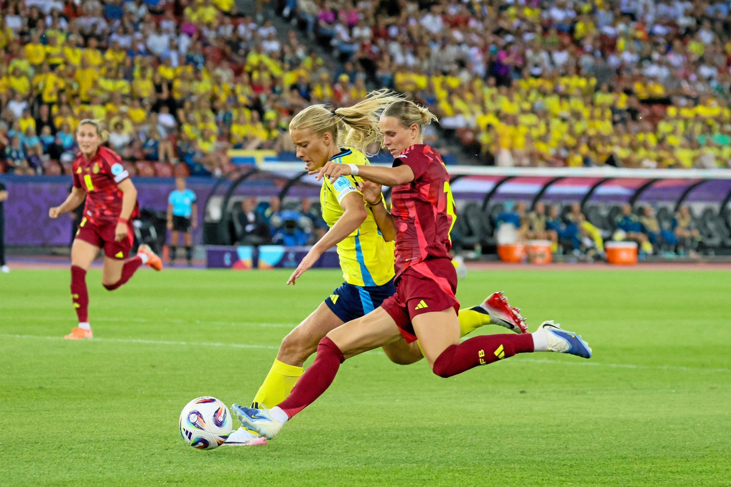 EK voetbal voor vrouwen | "Respect voor vrouwen ontbreekt"
