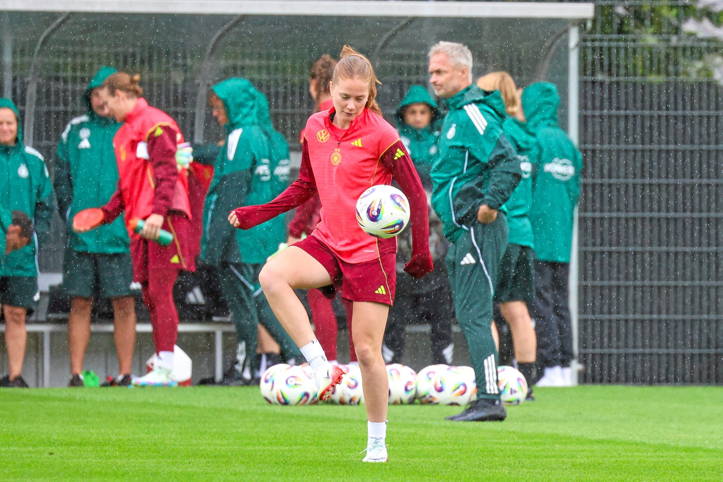 Campeonato Europeu Feminino de Futebol | Incertos nas quartas de final: DFB feminino contra a França