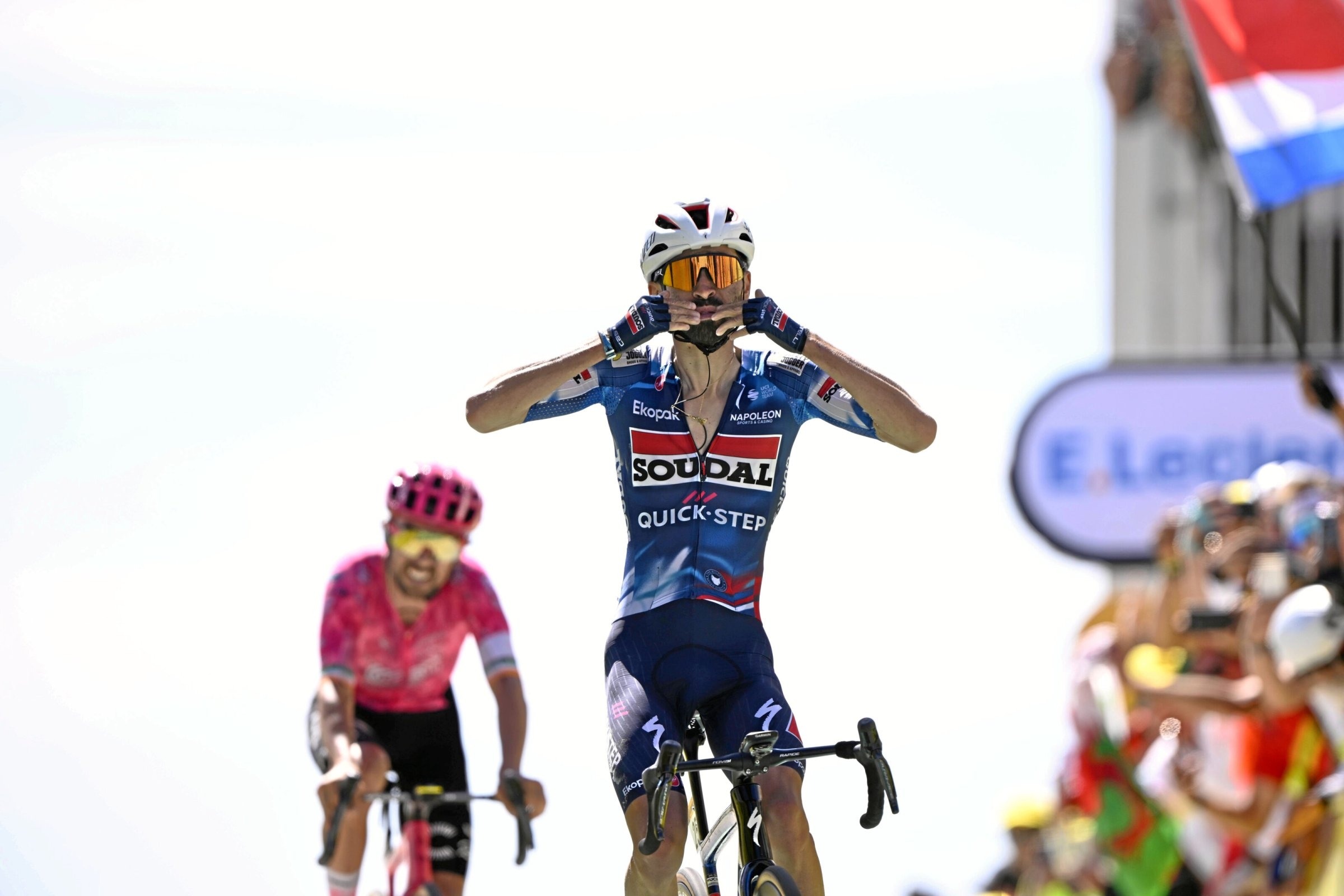 Tour de France | Bergfloh bezwingt Riese: Frankreich jubelt am Mont Ventoux
