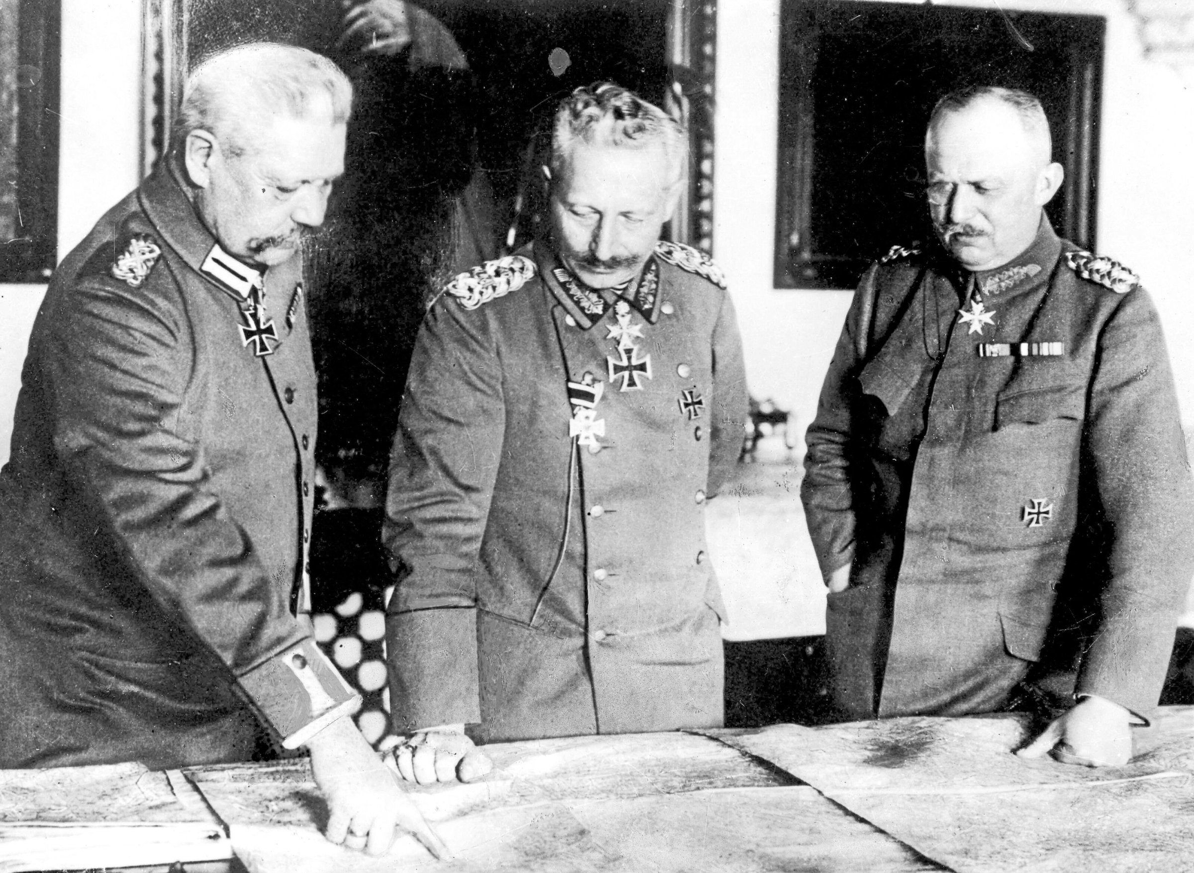 I. Dünya Savaşı | Hindenburg ve Ludendorff: Sivil kıyafetli iki adam