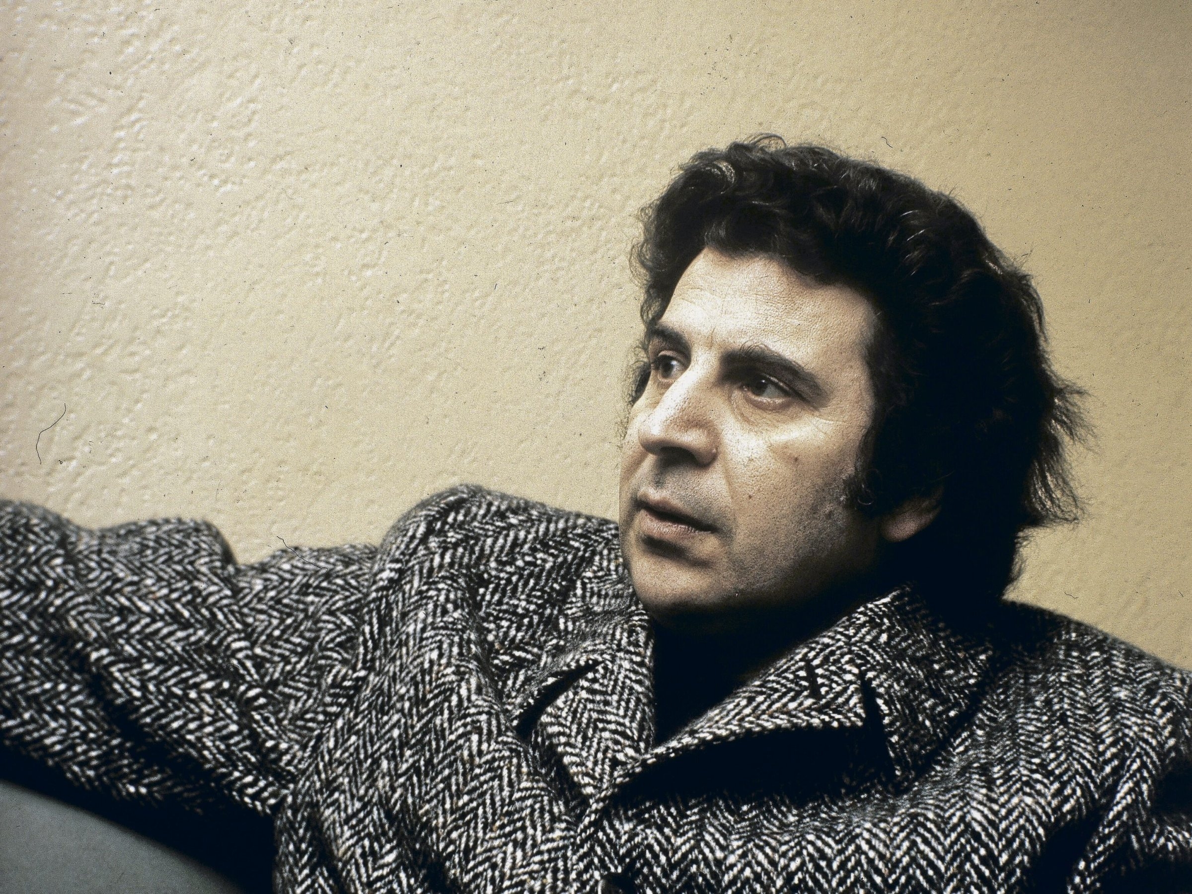 Şair | Mikis Theodorakis: "Kelimeler uçmalı"