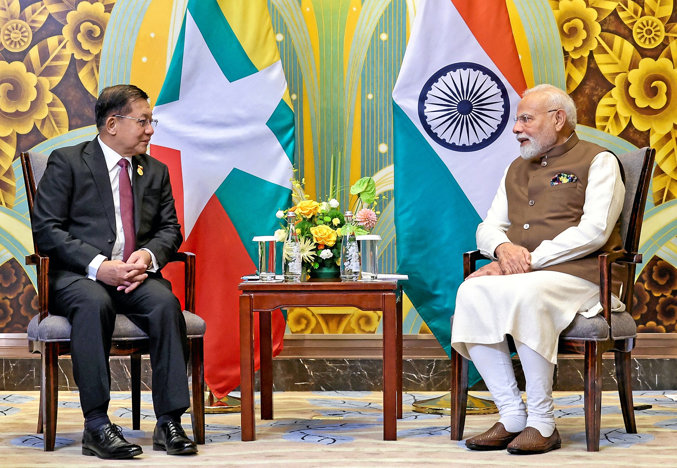 China e Índia | Junta de Mianmar tem apoiadores internacionais
