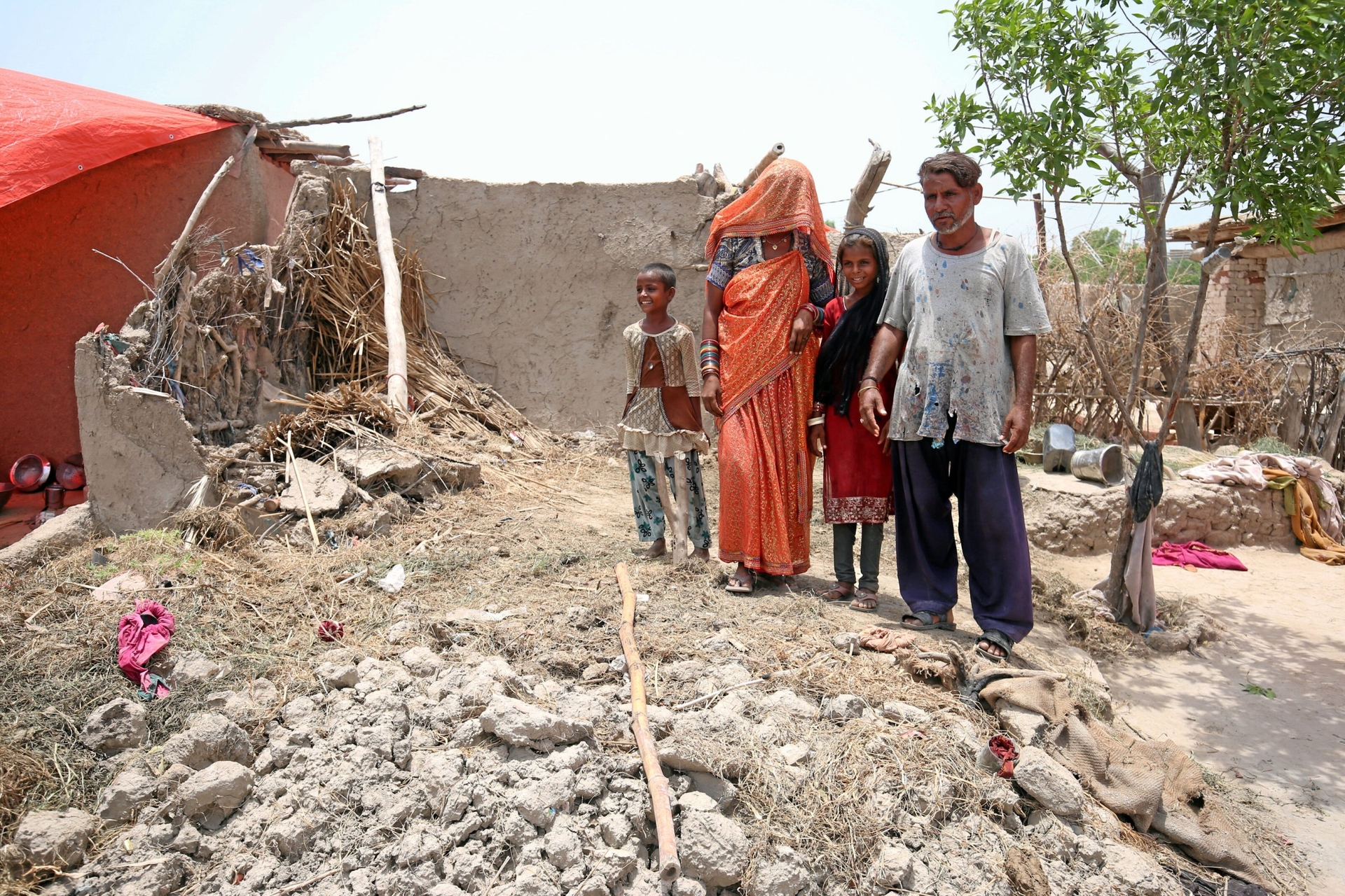 RWE und Heidelberg Materials | Pakistanische Bauern fordern Schadenersatz