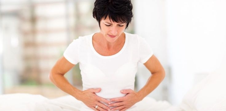 Flacher Bauch in den Wechseljahren: Die besten Übungen, um ihn zu behalten