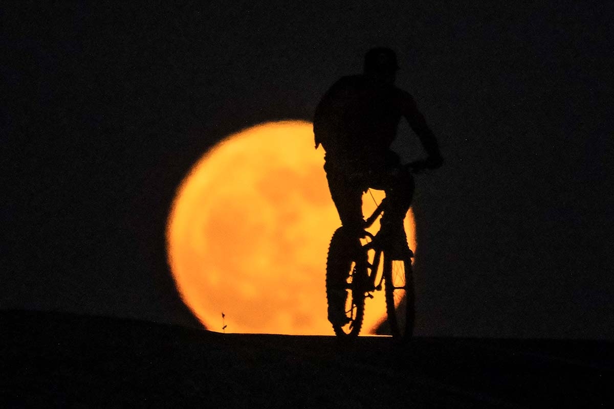 Occhi al cielo in Italia per una straordinaria eclissi solare totale: ecco la data ufficiale