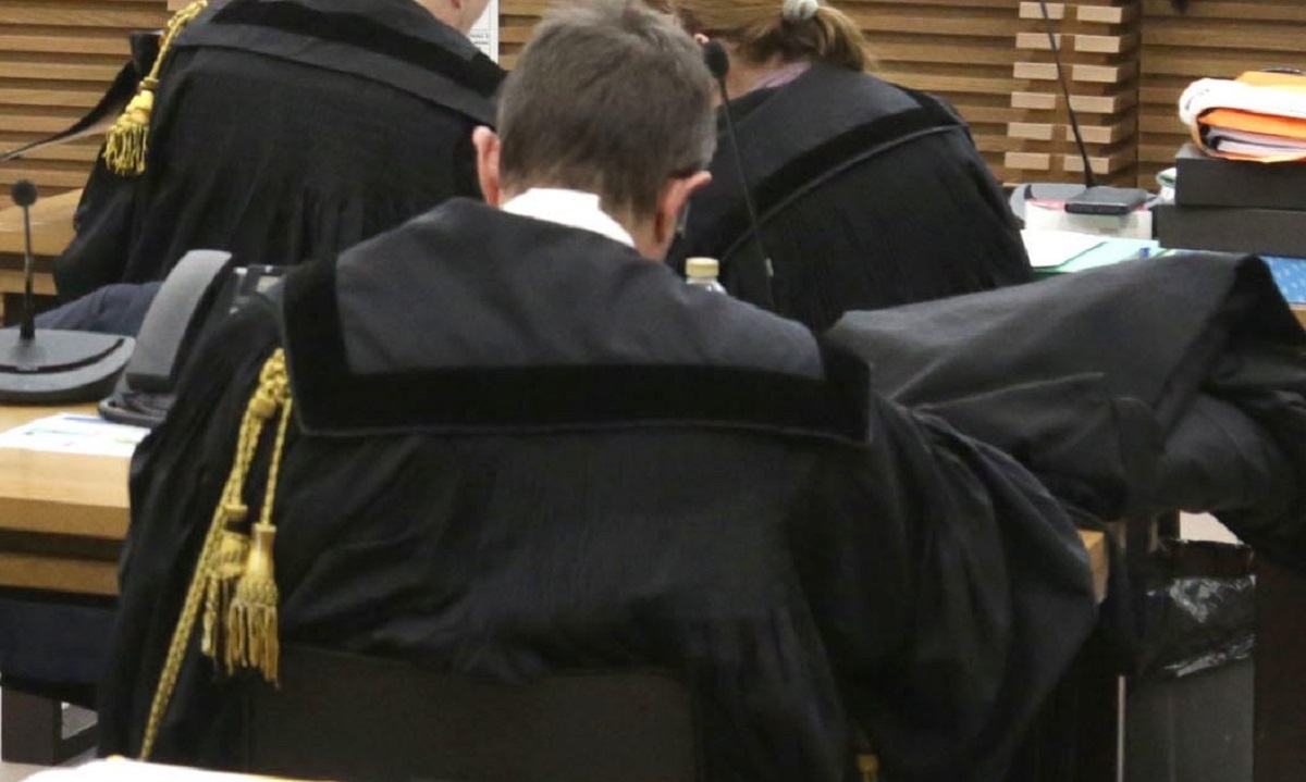 The Turin Court of Appeal rules on the fate of Matteo Renzi's mother.