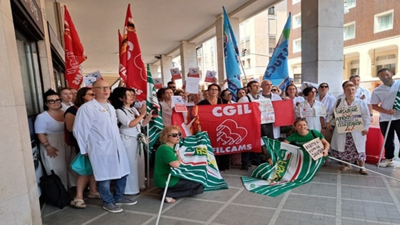 Pharmacies privées, piquet de grève à Padoue pour le non-renouvellement de la convention collective