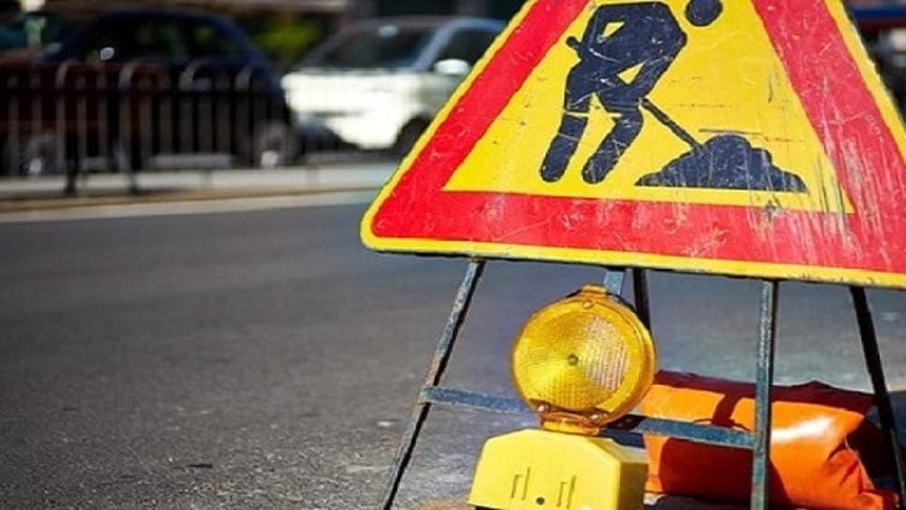 Onderhoud en opruiming, twee stadsstraten afgesloten: wijzigingen in de verkeersstroom