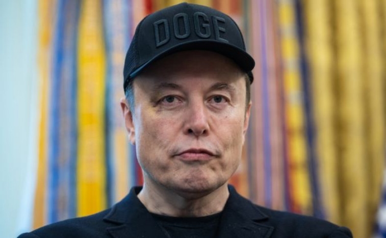 Musk rekao da ima modritsu izpod oka јer ga јe udario petogodishi sin