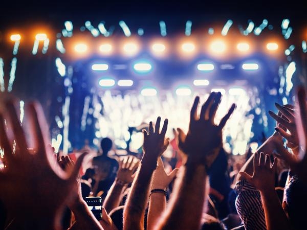 Tuboleta lanza “Pásala”, una plataforma para comprar y vender boletas entre fans