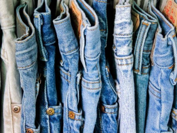 ¿Cómo lucir los jeans de botón cruzado? La prenda viral de julio en TikTok