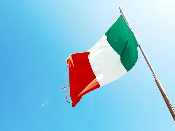 This is what the law says: there are 5 simple keys to obtaining Italian citizenship