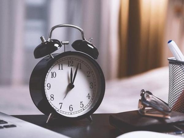 Como ficariam as horas extras e o expediente dominical com o que foi aprovado até agora na legislação trabalhista?
