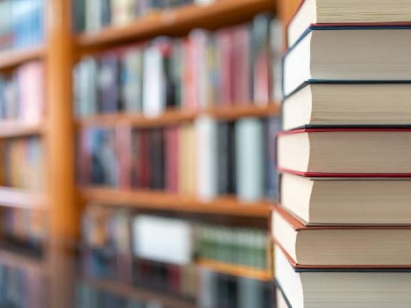 Amazon reveals its best-selling books of the moment