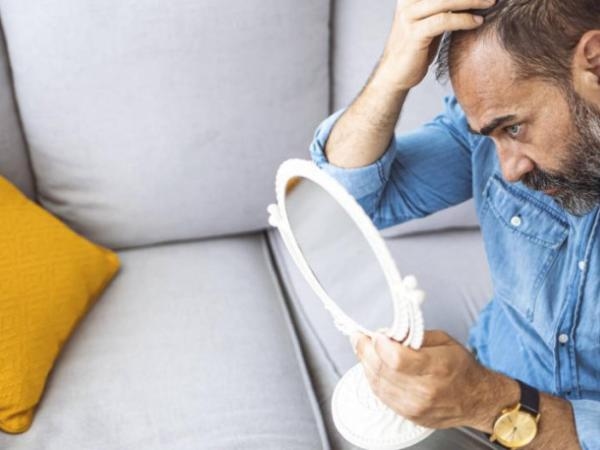 Un nuevo medicamento podría destronar al minoxidil en la lucha contra la caída del pelo