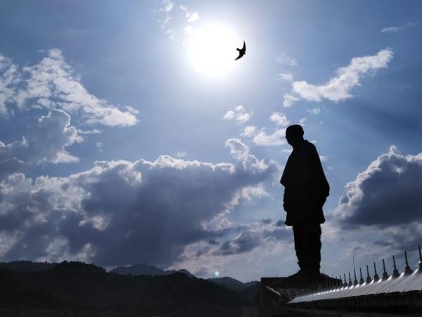 No es el David ni Cristo Redentor: así es la estatua más alta del mundo