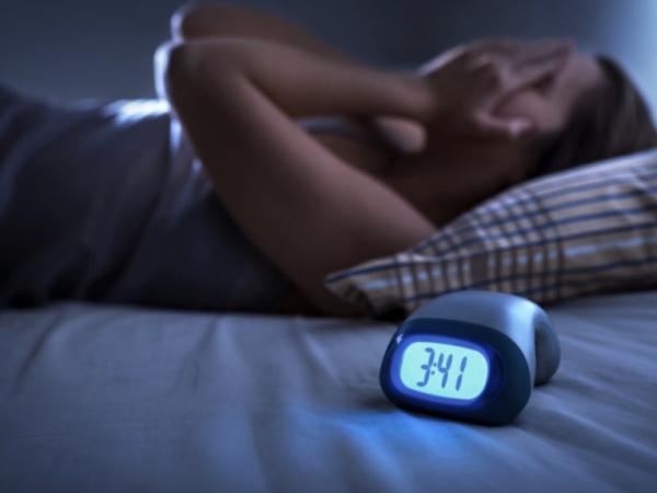 Prohibidos en la noche: los 3 alimentos que generan insomnio y algunos no sabían