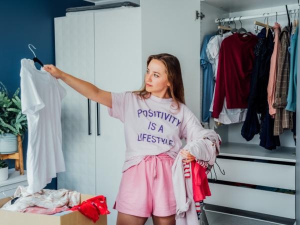 What does it mean for a person to be very tidy, according to psychology?