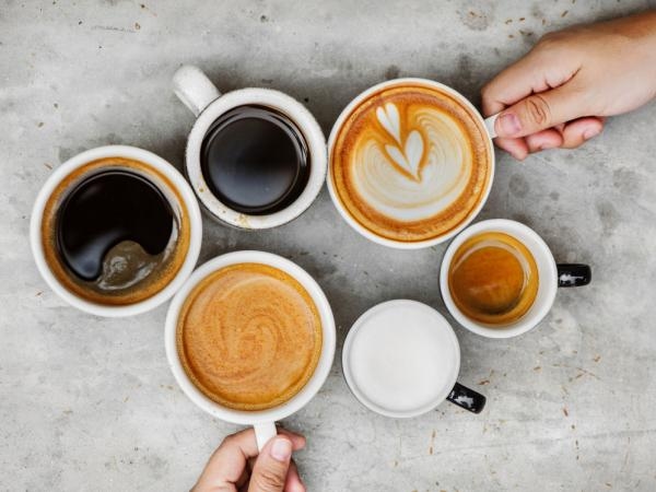 Sconosciuto ma efficace: l'ingrediente che renderà il tuo caffè mattutino più ricco del 100%