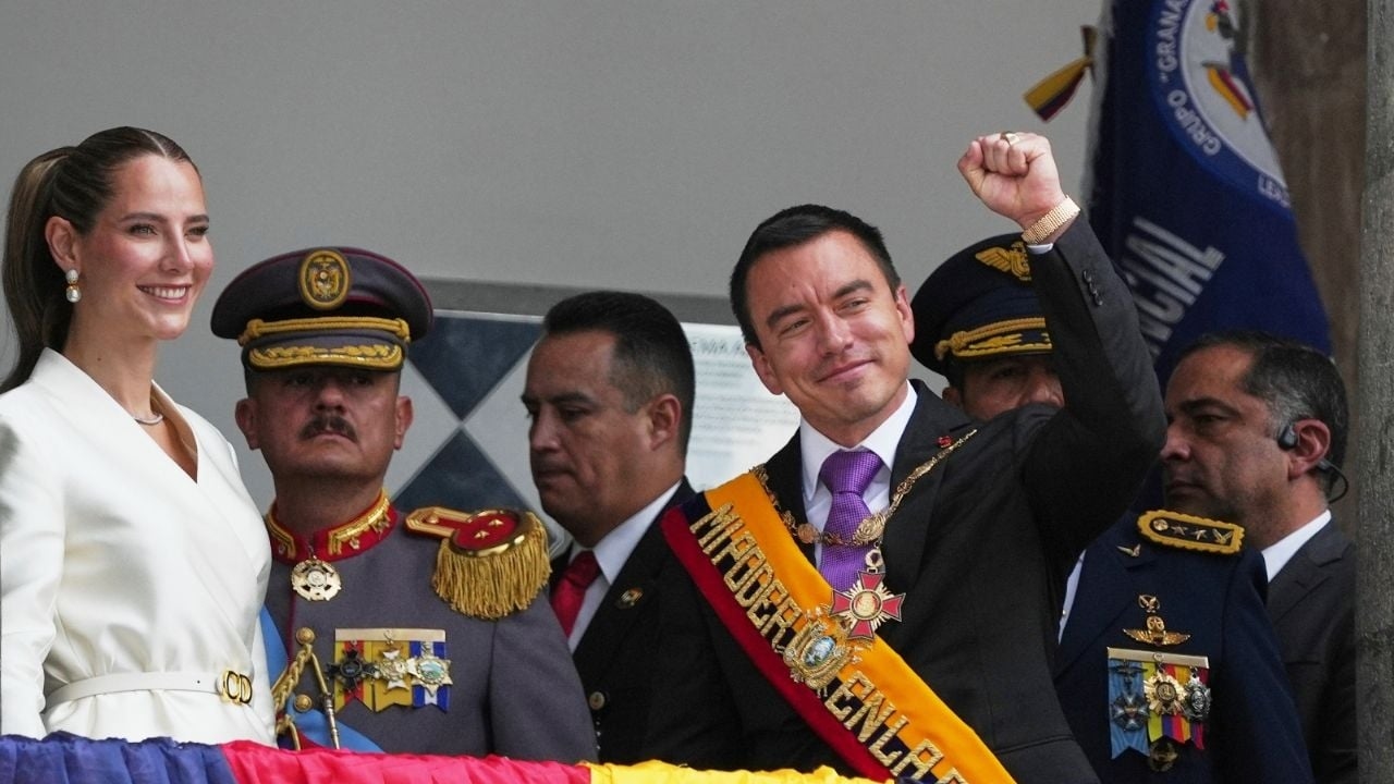 Noboa in Ecuador für eine zweite Amtszeit vereidigt; verspricht eine solide Grundlage für Wachstum