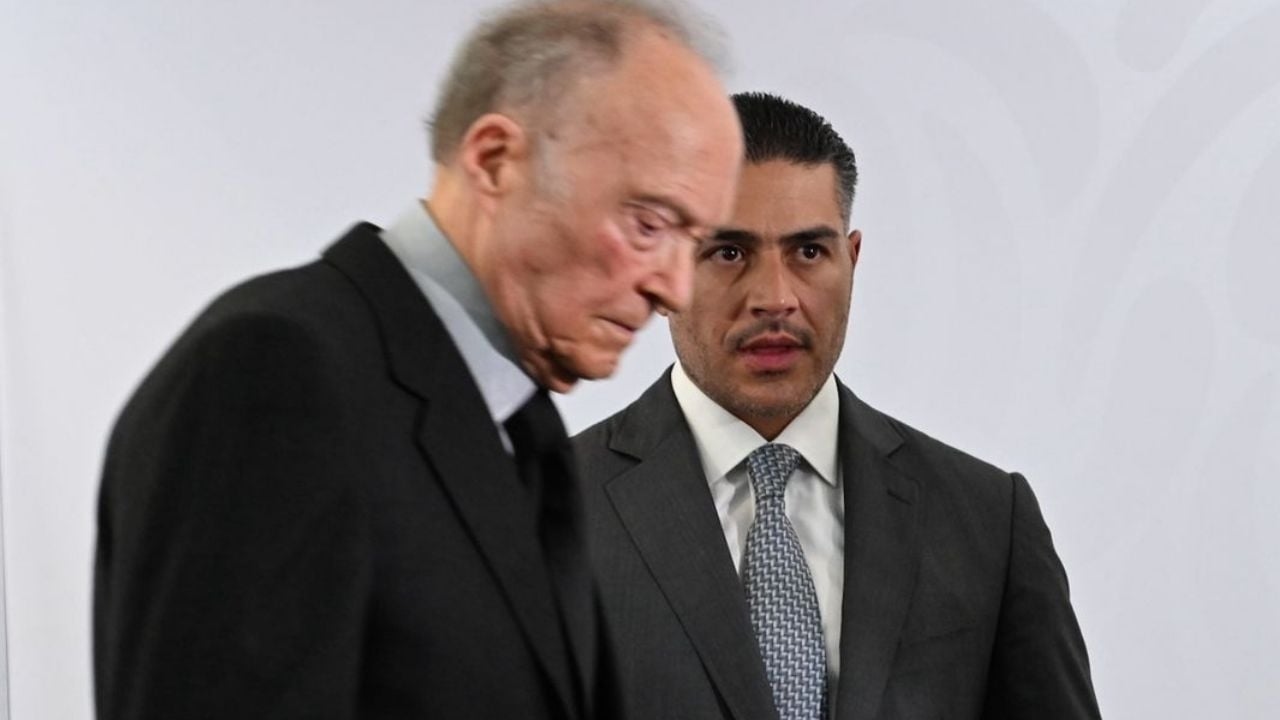 Harfuch rules out links between those arrested for fuel theft and the CJNG (CJNG) or the Santa Rosa de Lima Cartel.