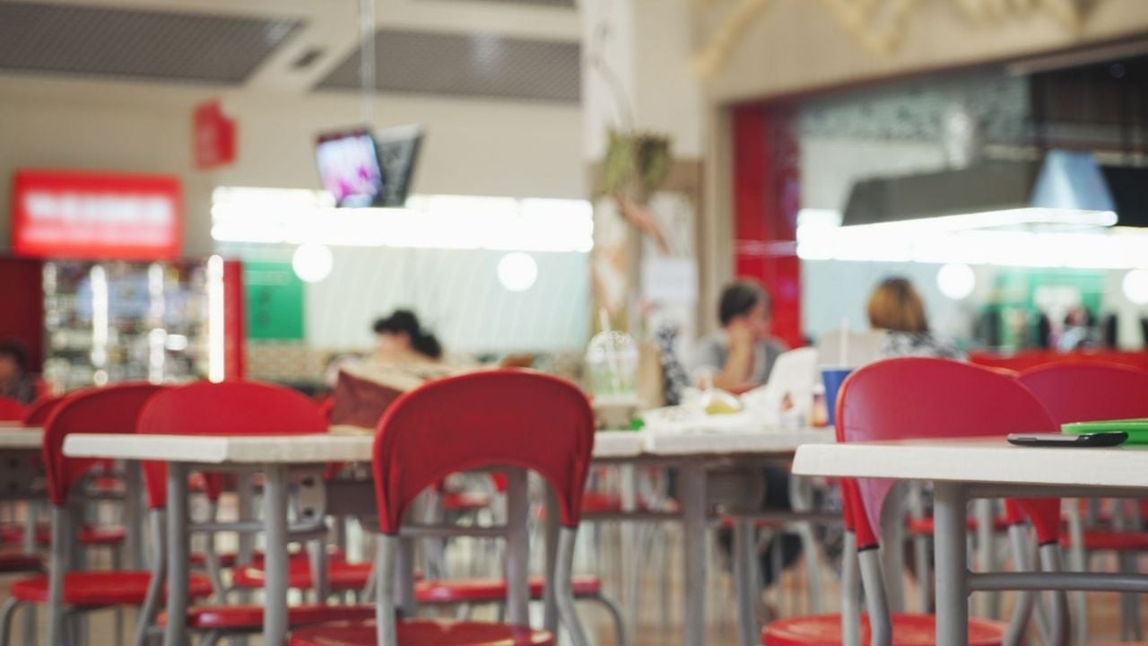 Recrutamento de jovens pela CJNG: alerta sobre nomeações em restaurantes de fast-food