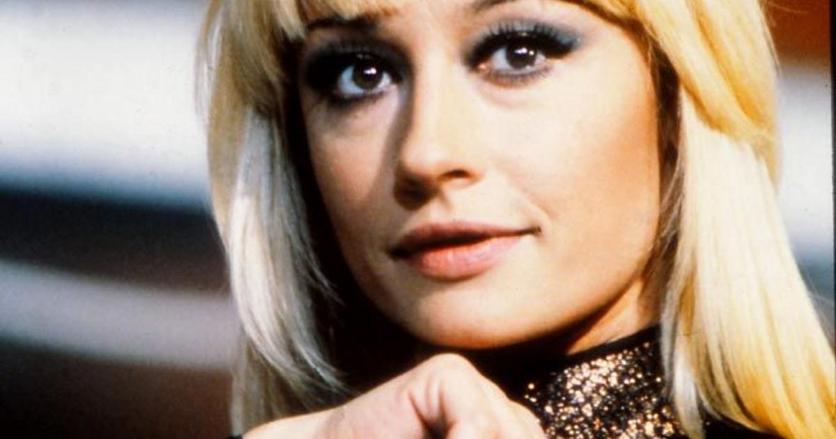Parlamayı hiç bırakmayan bir ikon olan Raffaella Carrà: bugün 82 yaşına girecekti