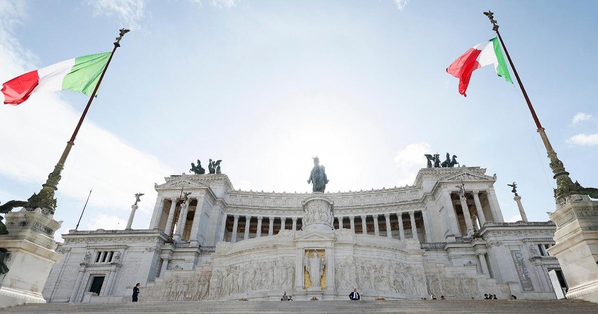2 giugno, Festa della Repubblica: l'omaggio all'Altare della Patria e la parata ai Fori Imperiali